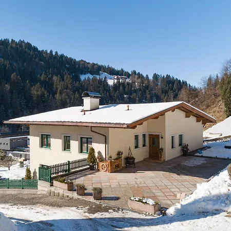 Haus Am Waldrand Apartment
